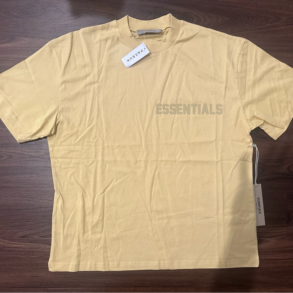 Fear of God FOG Essentials T Shirt - Picture 3 of 7